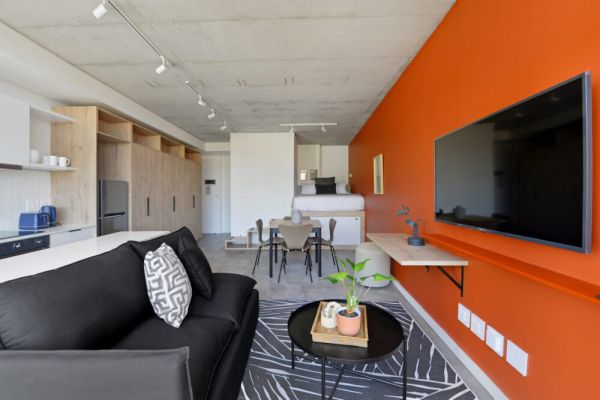 Sunny Studio | 100m to Pool & Beach