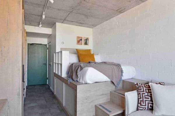 Cozy Micro Apartment – Sea Point, Pool & More